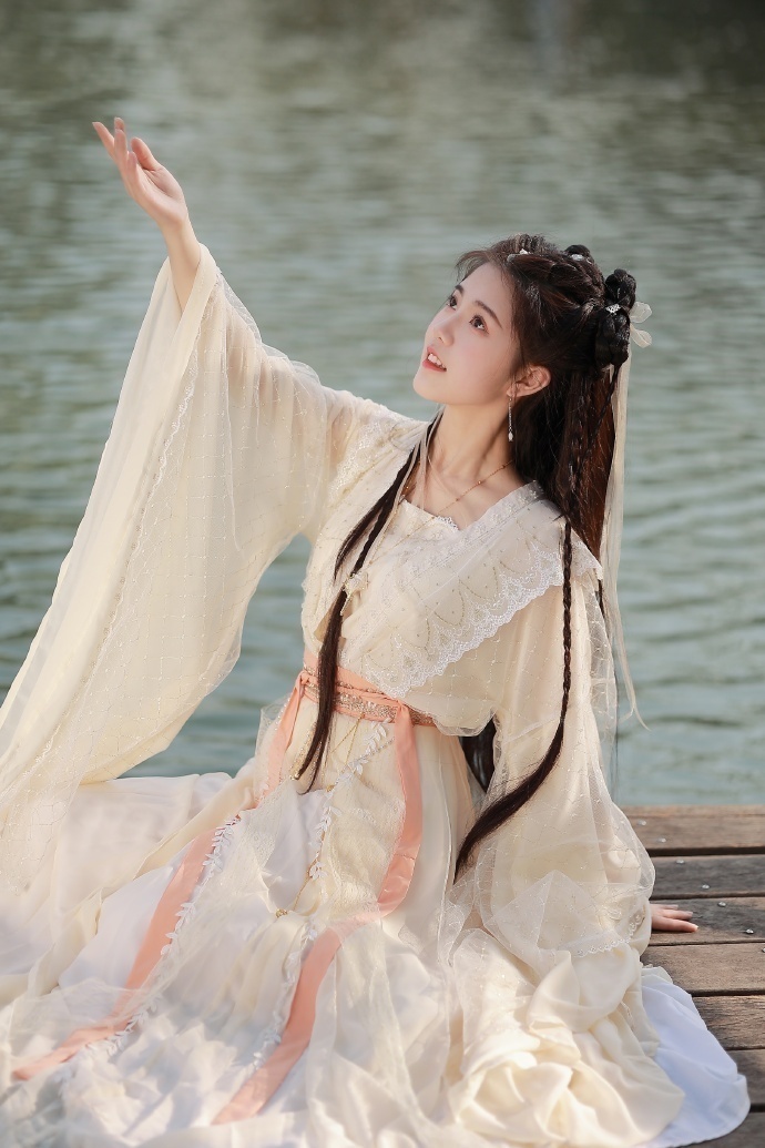 芙蓉镇 封面